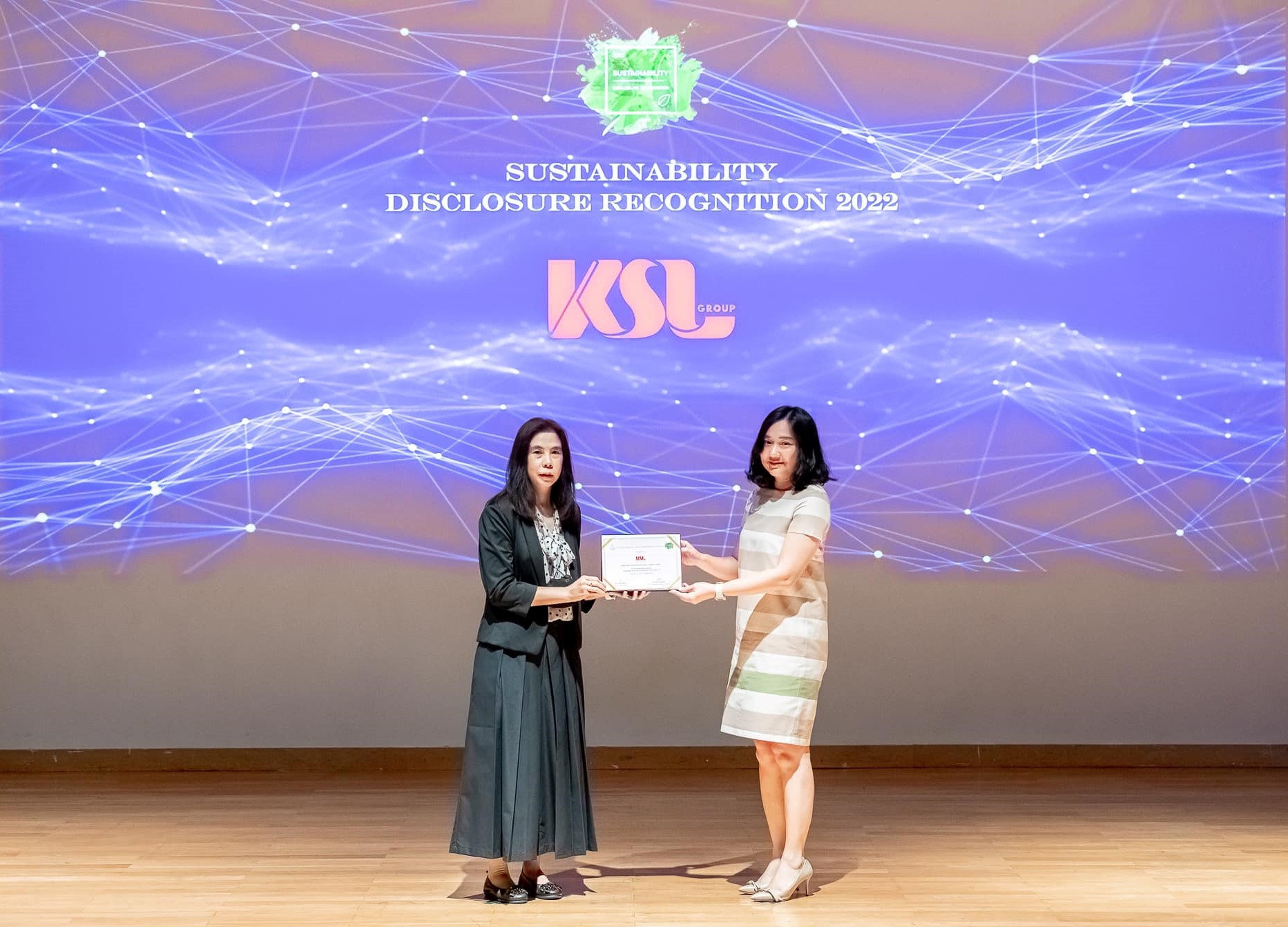 Khon Kaen Sugar Industry PLC received Sustainability Disclosure Award 2022 from Thaipat Institute