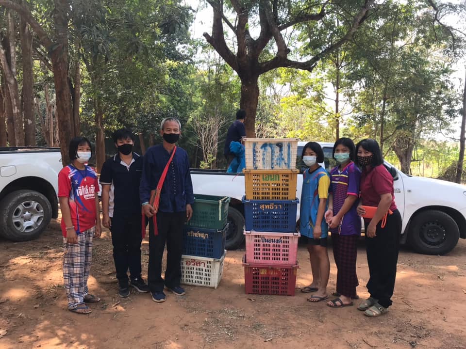 บริษัท น้ำตาลท่ามะกา จำกัด และศูนย์กสิกรรมธรรมชาติฯ ดำเนินงานในโครงการ “ศาสตร์พระราชาจากสถานศึกษาสู่ชุมชน” แก่โรงเรียนบ้านดงเสลา อ.ศรีสวัสดิ์ จ.กาญจนบุรี